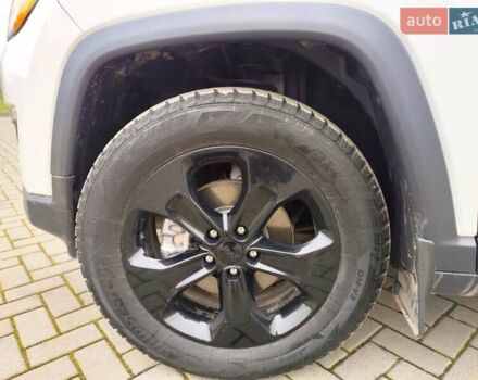 Белый Джип Компас, объемом двигателя 2.36 л и пробегом 74 тыс. км за 16250 $, фото 20 на Automoto.ua