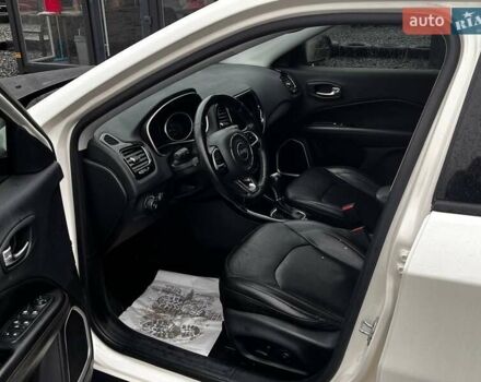 Белый Джип Компас, объемом двигателя 2.4 л и пробегом 225 тыс. км за 10700 $, фото 9 на Automoto.ua