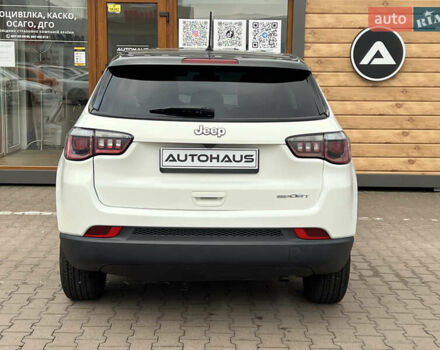 Белый Джип Компас, объемом двигателя 2.36 л и пробегом 73 тыс. км за 10500 $, фото 6 на Automoto.ua