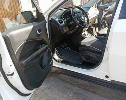 Білий Джип Compass, об'ємом двигуна 2.4 л та пробігом 64 тис. км за 14500 $, фото 7 на Automoto.ua
