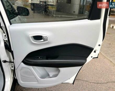 Белый Джип Компас, объемом двигателя 2.36 л и пробегом 117 тыс. км за 14900 $, фото 11 на Automoto.ua