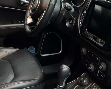 Джип Компас 2018 в Днепре (Днепропетровске) на Automoto.ua Белый Джип Компас, объемом двигателя 2.36 л и пробегом 112 тыс. км за 16300 $, фото 12 на Automoto.ua