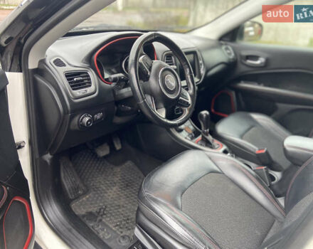 Белый Джип Компас, объемом двигателя 2.36 л и пробегом 102 тыс. км за 13300 $, фото 11 на Automoto.ua