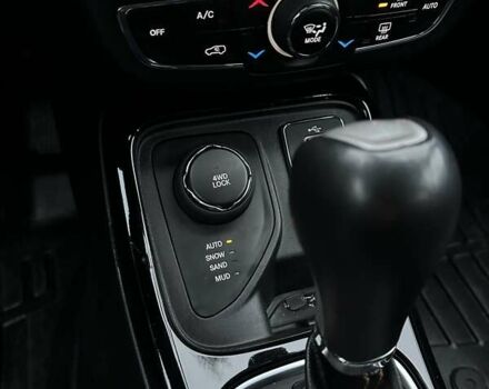 Белый Джип Компас, объемом двигателя 2.4 л и пробегом 101 тыс. км за 16800 $, фото 23 на Automoto.ua