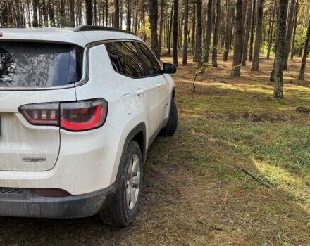 Білий Джип Compass, об'ємом двигуна 2.4 л та пробігом 120 тис. км за 16500 $, фото 1 на Automoto.ua