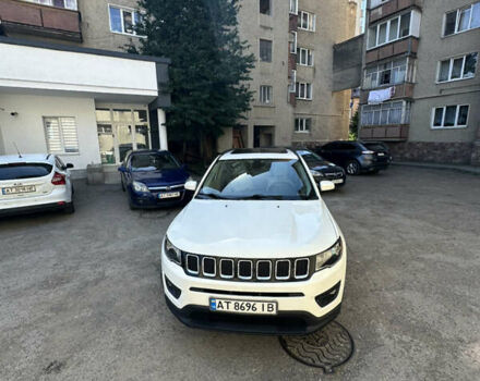 Белый Джип Компас, объемом двигателя 2.4 л и пробегом 137 тыс. км за 15500 $, фото 1 на Automoto.ua