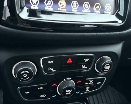 Белый Джип Компас, объемом двигателя 2.4 л и пробегом 101 тыс. км за 16800 $, фото 22 на Automoto.ua