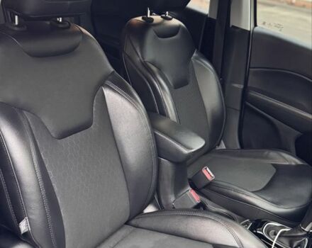 Белый Джип Компас, объемом двигателя 2.4 л и пробегом 131 тыс. км за 15200 $, фото 15 на Automoto.ua