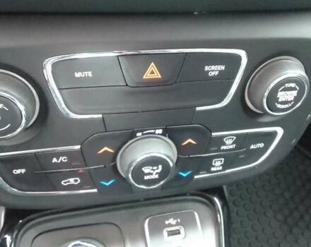 Белый Джип Компас, объемом двигателя 2.36 л и пробегом 180 тыс. км за 14800 $, фото 13 на Automoto.ua