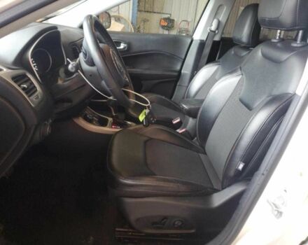 Білий Джип Compass, об'ємом двигуна 2.4 л та пробігом 77 тис. км за 2100 $, фото 6 на Automoto.ua