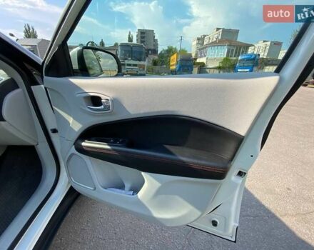 Білий Джип Compass, об'ємом двигуна 2.36 л та пробігом 60 тис. км за 16300 $, фото 9 на Automoto.ua