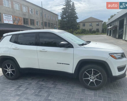 Білий Джип Compass, об'ємом двигуна 2.36 л та пробігом 125 тис. км за 14200 $, фото 9 на Automoto.ua