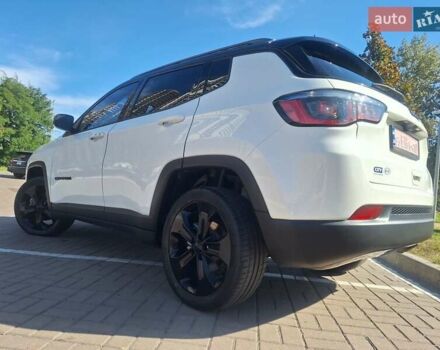 Білий Джип Compass, об'ємом двигуна 2.36 л та пробігом 180 тис. км за 13150 $, фото 24 на Automoto.ua