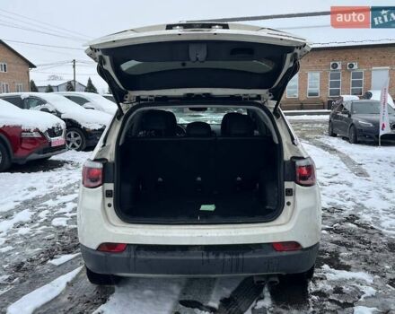 Белый Джип Компас, объемом двигателя 2.4 л и пробегом 227 тыс. км за 8200 $, фото 19 на Automoto.ua