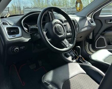 Белый Джип Компас, объемом двигателя 2.36 л и пробегом 51 тыс. км за 15999 $, фото 6 на Automoto.ua