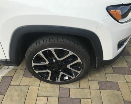 Белый Джип Компас, объемом двигателя 2.4 л и пробегом 73 тыс. км за 15500 $, фото 3 на Automoto.ua