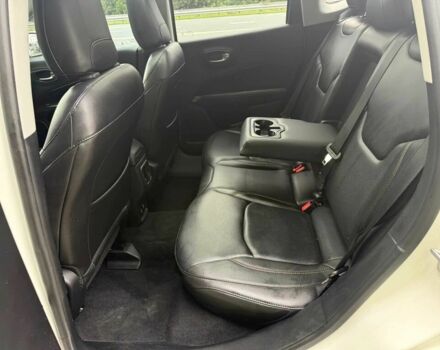 Білий Джип Compass, об'ємом двигуна 2.4 л та пробігом 78 тис. км за 11200 $, фото 9 на Automoto.ua