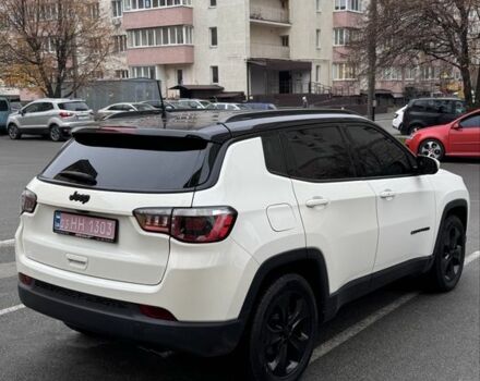 Белый Джип Компас, объемом двигателя 2.4 л и пробегом 131 тыс. км за 15200 $, фото 2 на Automoto.ua