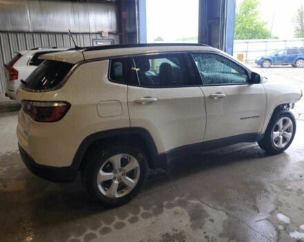 Білий Джип Compass, об'ємом двигуна 2.4 л та пробігом 77 тис. км за 2100 $, фото 2 на Automoto.ua