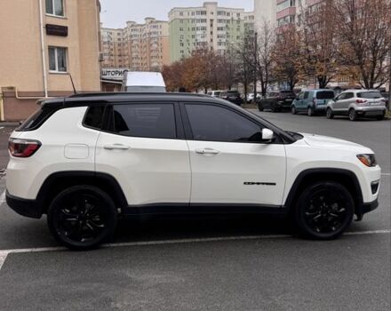 Белый Джип Компас, объемом двигателя 2.4 л и пробегом 131 тыс. км за 15200 $, фото 1 на Automoto.ua