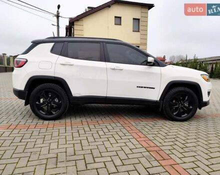 Белый Джип Компас, объемом двигателя 2.36 л и пробегом 74 тыс. км за 16250 $, фото 3 на Automoto.ua