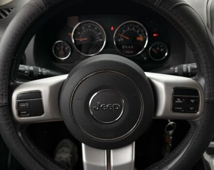 Белый Джип Компас, объемом двигателя 2 л и пробегом 190 тыс. км за 11500 $, фото 7 на Automoto.ua