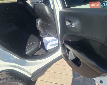 Білий Джип Compass, об'ємом двигуна 2.36 л та пробігом 180 тис. км за 13150 $, фото 35 на Automoto.ua