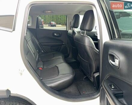 Білий Джип Compass, об'ємом двигуна 2.36 л та пробігом 300 тис. км за 2400 $, фото 6 на Automoto.ua