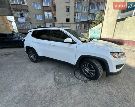 Белый Джип Компас, объемом двигателя 2.4 л и пробегом 137 тыс. км за 15500 $, фото 4 на Automoto.ua