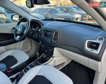 Белый Джип Компас, объемом двигателя 2.36 л и пробегом 79 тыс. км за 15500 $, фото 15 на Automoto.ua