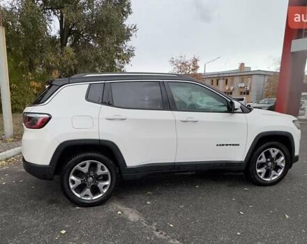 Джип Компас 2018 в Днепре (Днепропетровске) на Automoto.ua Белый Джип Компас, объемом двигателя 2.36 л и пробегом 112 тыс. км за 16300 $, фото 5 на Automoto.ua