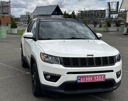 Белый Джип Компас, объемом двигателя 2.4 л и пробегом 126 тыс. км за 15100 $, фото 2 на Automoto.ua