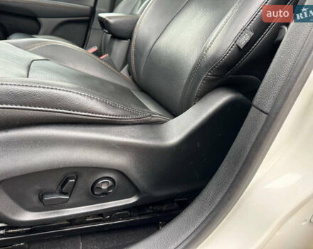 Білий Джип Compass, об'ємом двигуна 2.36 л та пробігом 190 тис. км за 11900 $, фото 21 на Automoto.ua