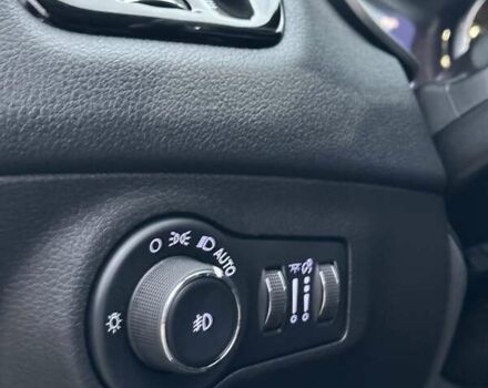 Белый Джип Компас, объемом двигателя 2.4 л и пробегом 101 тыс. км за 16800 $, фото 29 на Automoto.ua