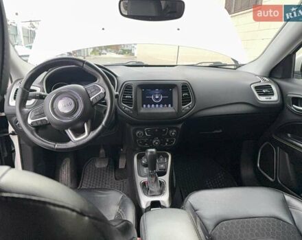 Білий Джип Compass, об'ємом двигуна 2.36 л та пробігом 300 тис. км за 2400 $, фото 5 на Automoto.ua