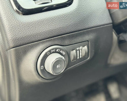 Білий Джип Compass, об'ємом двигуна 2.4 л та пробігом 64 тис. км за 16500 $, фото 9 на Automoto.ua