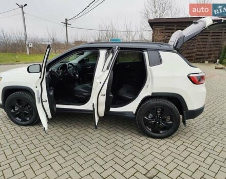 Белый Джип Компас, объемом двигателя 2.36 л и пробегом 74 тыс. км за 16250 $, фото 32 на Automoto.ua