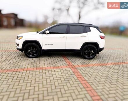 Белый Джип Компас, объемом двигателя 2.36 л и пробегом 74 тыс. км за 16250 $, фото 5 на Automoto.ua