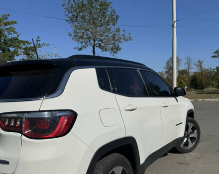 Джип Compass 2018 у Краматорске на Automoto.ua Білий Джип Compass, об'ємом двигуна 2.4 л та пробігом 129 тис. км за 15800 $, фото 3 на Automoto.ua