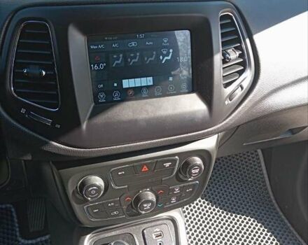 Білий Джип Compass, об'ємом двигуна 2.4 л та пробігом 64 тис. км за 14500 $, фото 13 на Automoto.ua