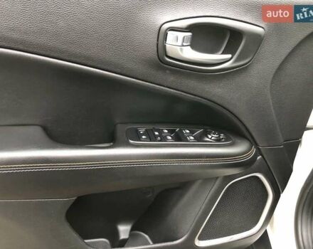 Білий Джип Compass, об'ємом двигуна 2.4 л та пробігом 52 тис. км за 15500 $, фото 19 на Automoto.ua