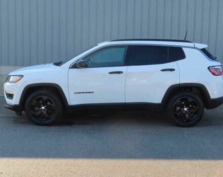 Білий Джип Compass, об'ємом двигуна 2.4 л та пробігом 43 тис. км за 9800 $, фото 6 на Automoto.ua