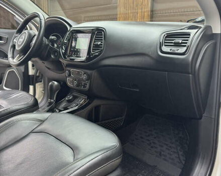 Белый Джип Компас, объемом двигателя 2.36 л и пробегом 84 тыс. км за 13200 $, фото 36 на Automoto.ua