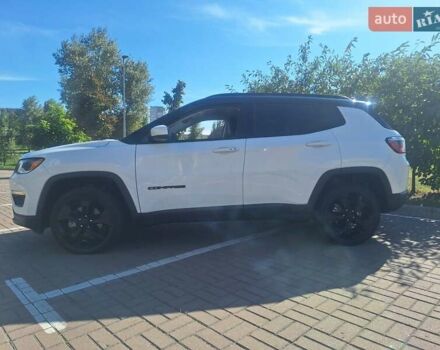 Білий Джип Compass, об'ємом двигуна 2.36 л та пробігом 175 тис. км за 13150 $, фото 8 на Automoto.ua