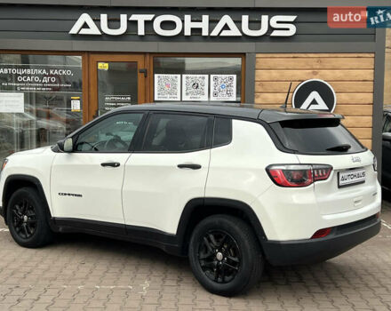 Белый Джип Компас, объемом двигателя 2.36 л и пробегом 73 тыс. км за 10500 $, фото 7 на Automoto.ua