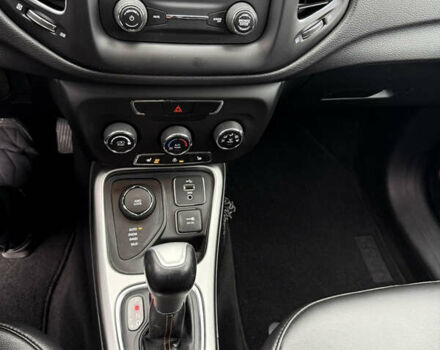 Білий Джип Compass, об'ємом двигуна 2.4 л та пробігом 172 тис. км за 14000 $, фото 12 на Automoto.ua