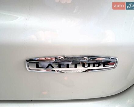 Белый Джип Компас, объемом двигателя 2.36 л и пробегом 117 тыс. км за 14300 $, фото 33 на Automoto.ua