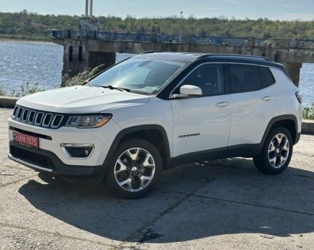 Білий Джип Compass, об'ємом двигуна 2.4 л та пробігом 115 тис. км за 15000 $, фото 1 на Automoto.ua