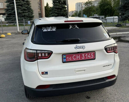 Білий Джип Compass, об'ємом двигуна 2.4 л та пробігом 177 тис. км за 12500 $, фото 5 на Automoto.ua