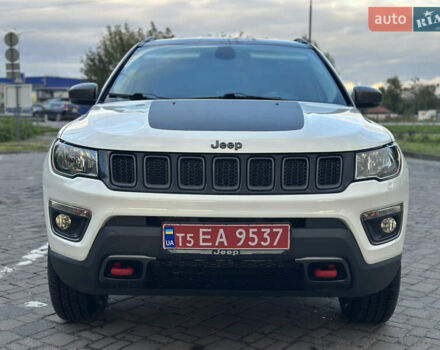 Белый Джип Компас, объемом двигателя 2.4 л и пробегом 142 тыс. км за 15499 $, фото 3 на Automoto.ua